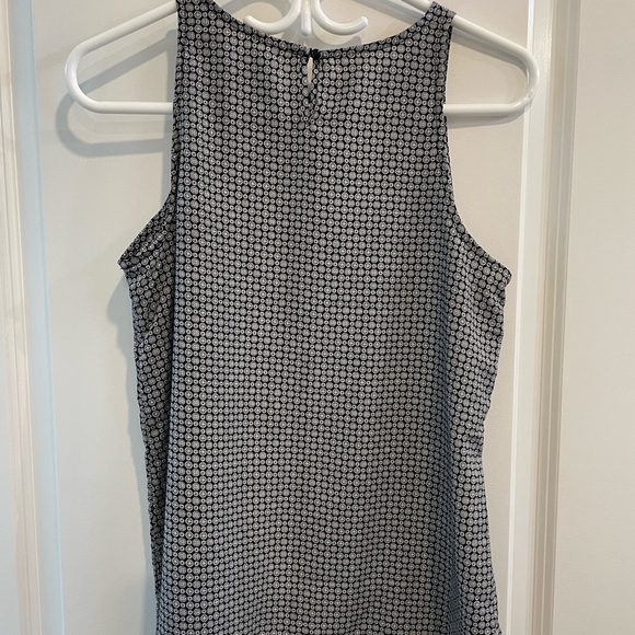 Old navy blouse tank top - Picture 2 of 4